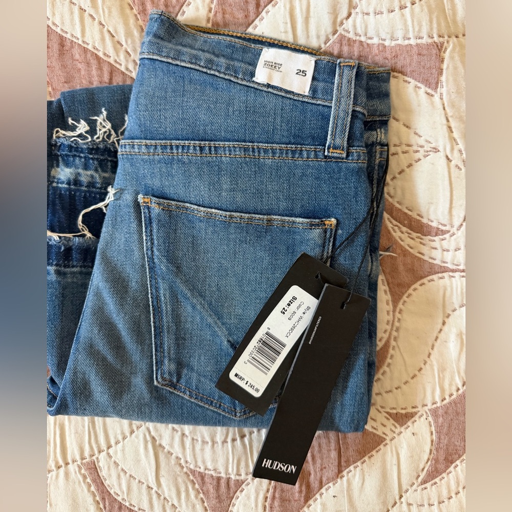 Hudson Jeans High Rise Zooey Straight Crop